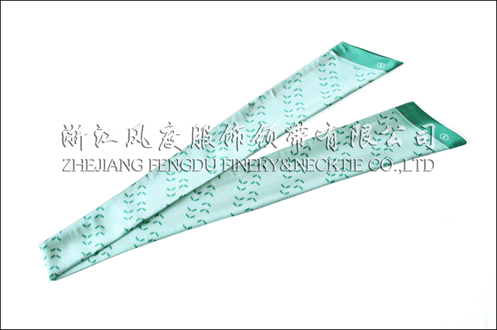 農行 仿絲雙層衣領 規格：132x9.5x6.5cm (1).jpg