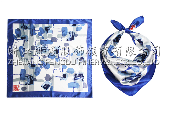 中國公證 仿絲小方巾 規格：53*53
